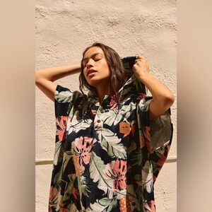 Slowtide Makai Poncho Free People L/XL